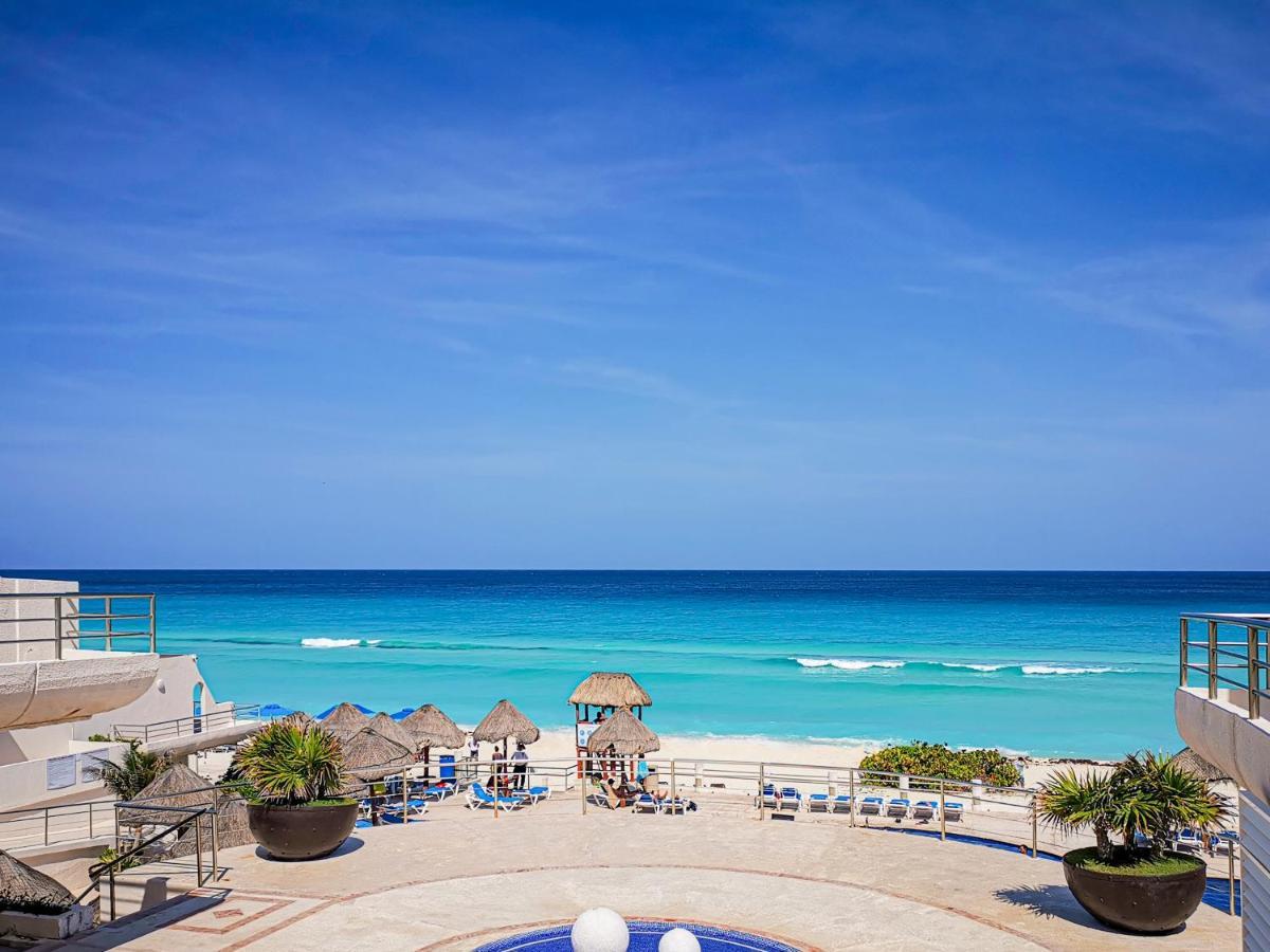 Villa Aurora Beautiful Beachfront Apartment Cancún Zewnętrze zdjęcie