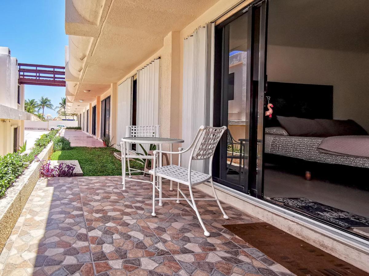 Villa Aurora Beautiful Beachfront Apartment Cancún Zewnętrze zdjęcie